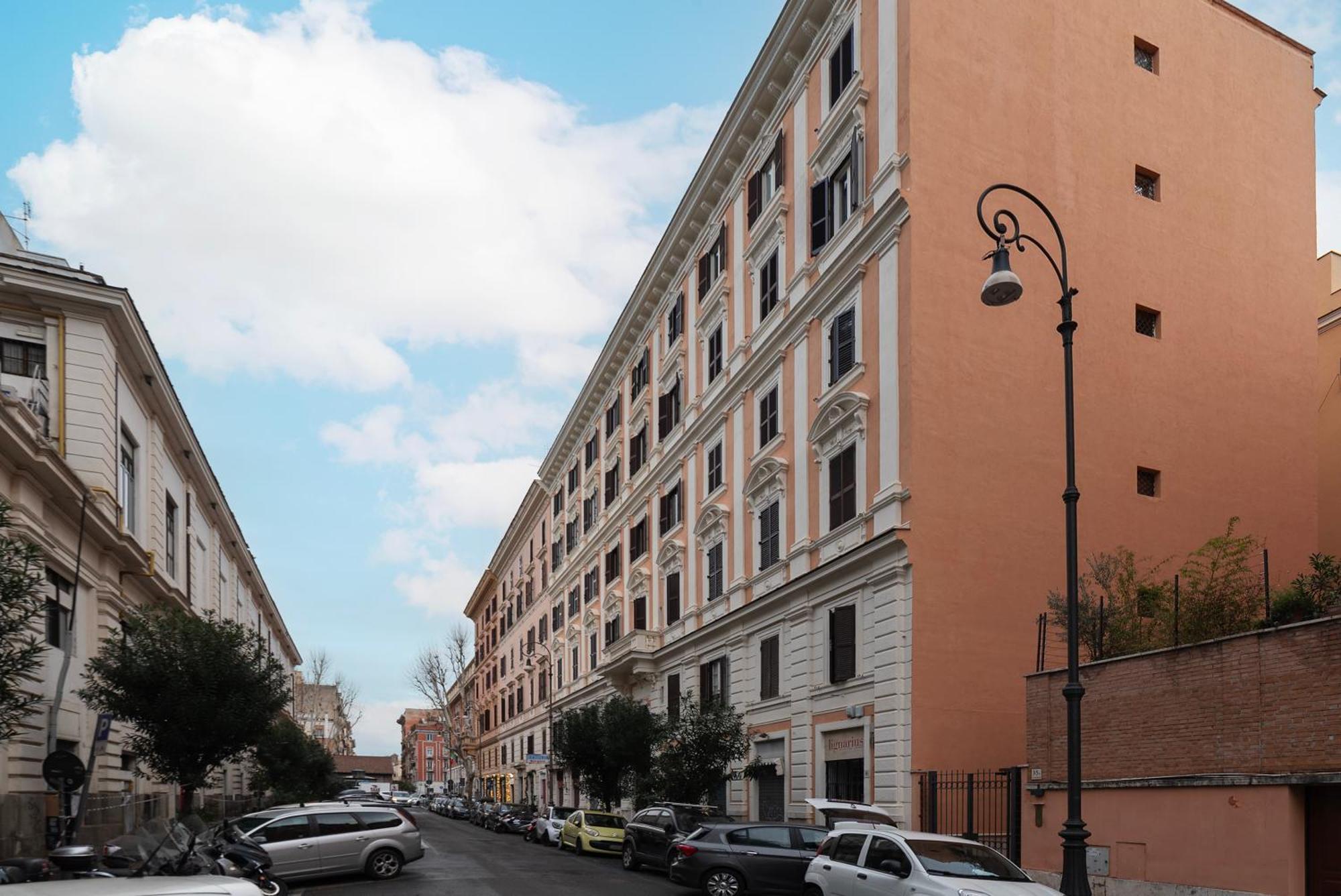 Terme Di Traiano Apartment - 10 Min Dal Colosseo Rome Exterior photo
